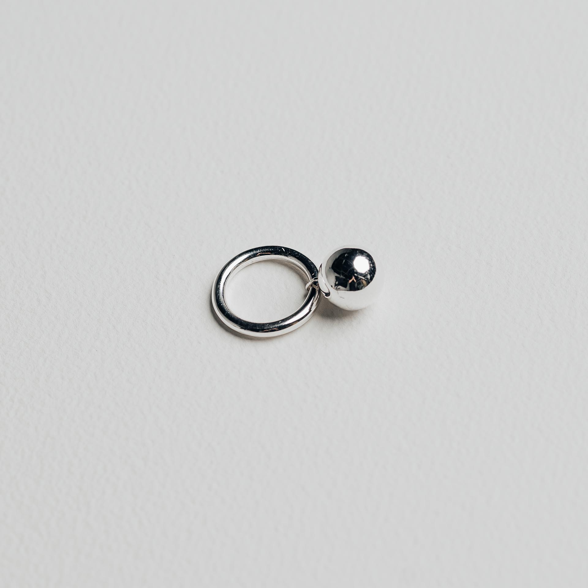 zoe wilmaers ring with ball